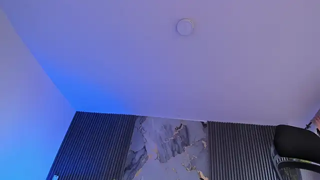 CarolineFyre webcam
