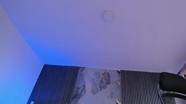 CarolineFyre webcam