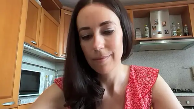 Flamingo_Queen live cam on StripChat