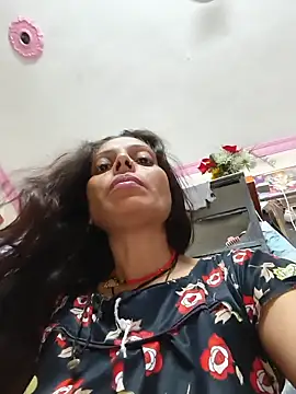 Sexy-Suhani2