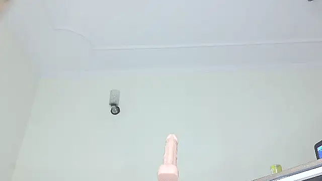 ElegantMiss webcam