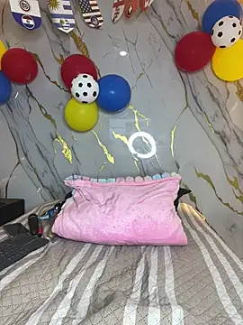 Tinakitten webcam