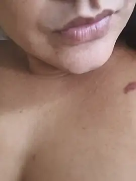 Luna-elle webcam