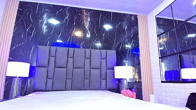 BustyGlow webcam