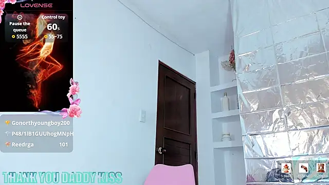 Riri_Blonde10 webcam