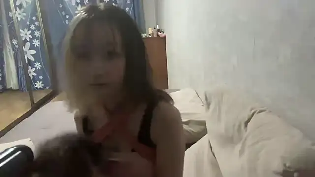 Lilfain_baby webcam