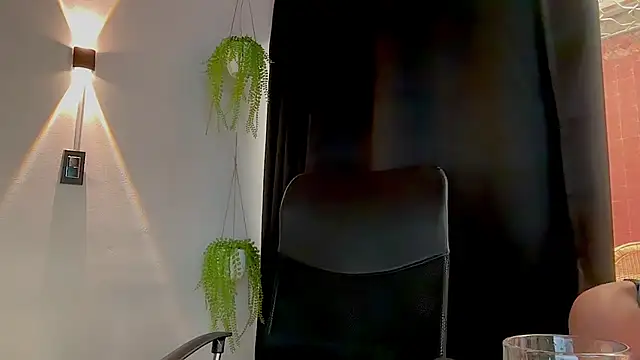 MarcellaGriffin webcam