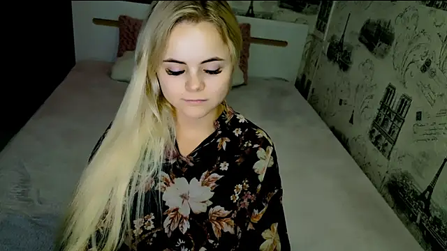 lovely-eyes webcam