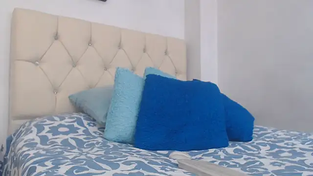gatasexlucy webcam