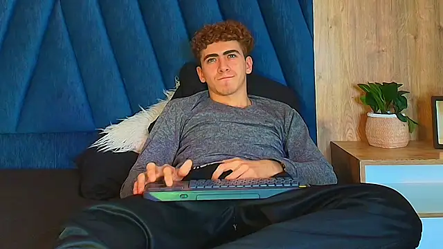 Tyler_Mcrey webcam