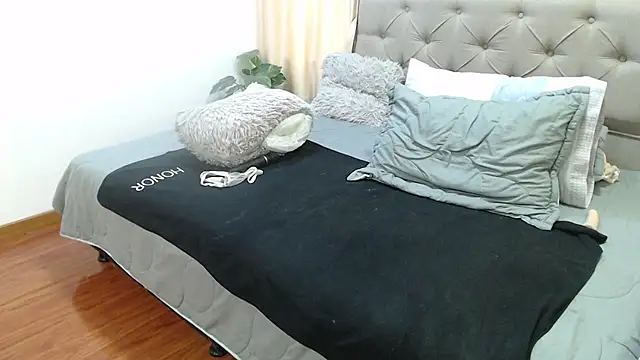 sasi_luna webcam