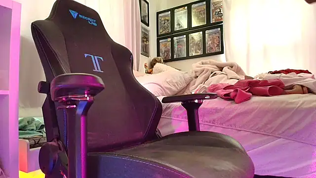 TSCassandraLove webcam
