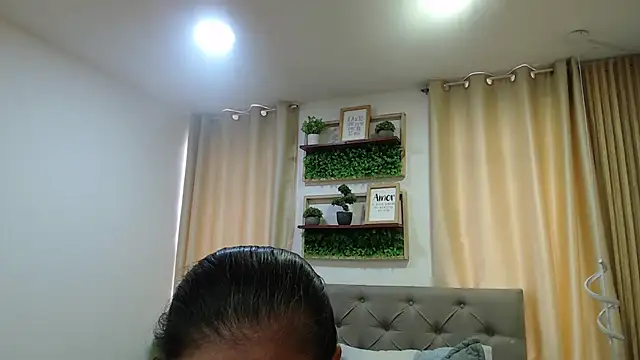 sasi_luna webcam