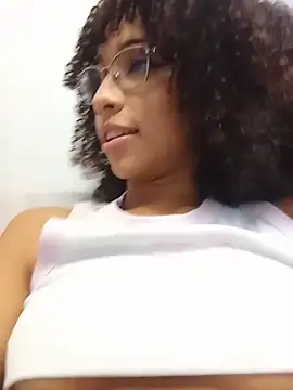 CamilaJohnston webcam