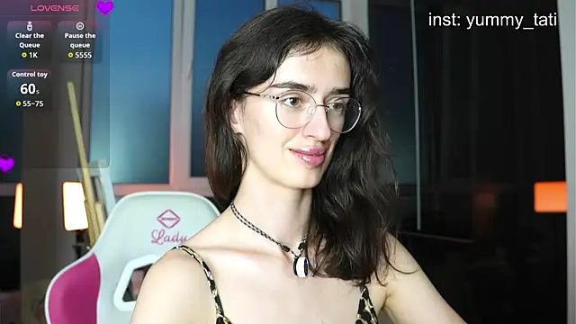 YummyTati live cam on StripChat