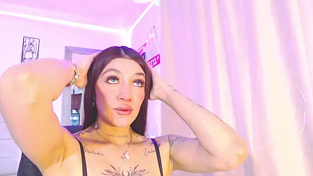 Anna_belly webcam