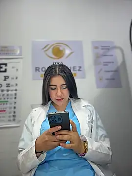 CAROLINE__07 webcam