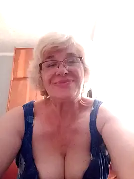 52MiaLove02 webcam