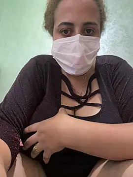 Hot-Nayla webcam