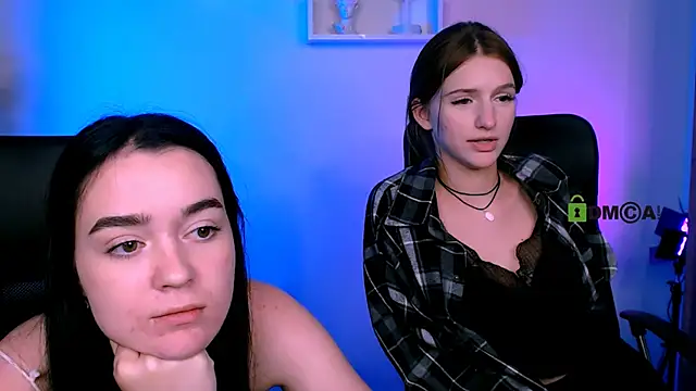 naomi_perl live cam on StripChat
