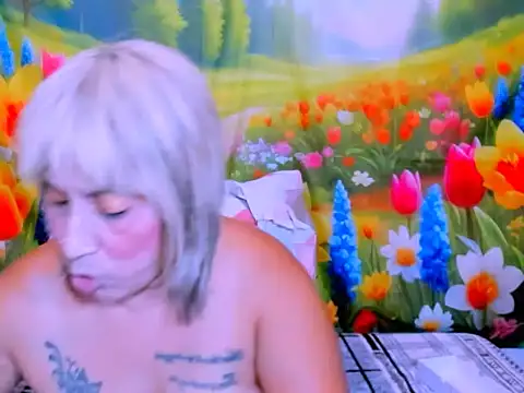 indianroxy webcam