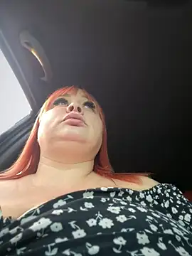 LadyDreams11 webcam