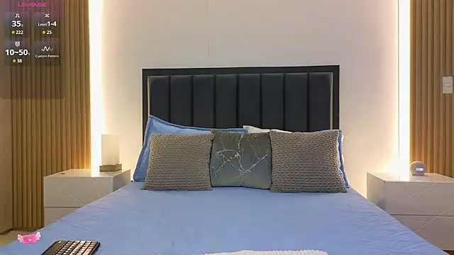 bella__adams webcam