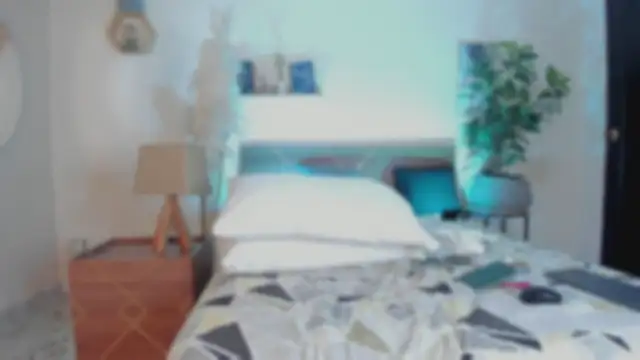YariRose webcam