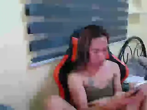 ashelyxyn69xx webcam