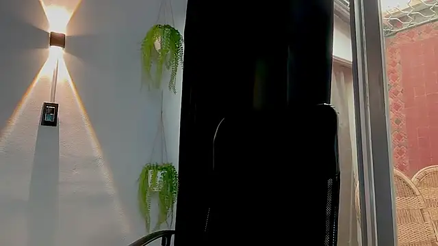 MarcellaGriffin webcam