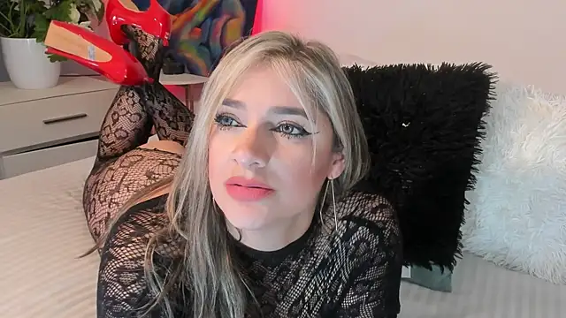 NicoleDiior webcam