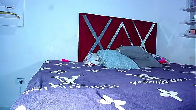 DanisaBrown webcam