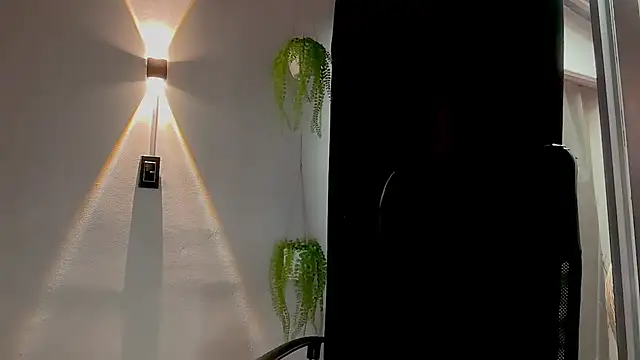 MarcellaGriffin webcam