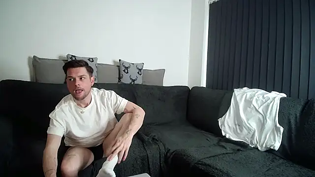 twotwinkhusbandss webcam