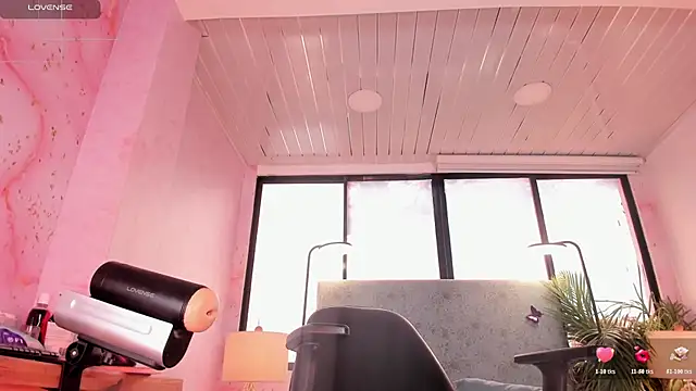 JESSI_NAOMI webcam