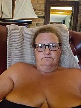 MissQueenBeex webcam