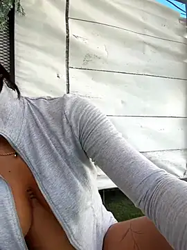 MystiqueXXX webcam