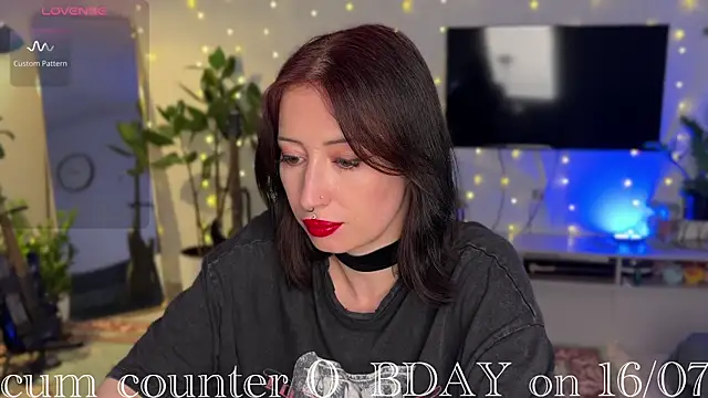 inked-vvitch webcam