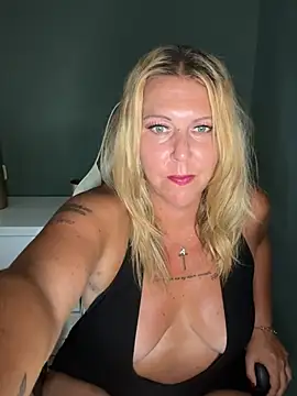 SuesseAurelie1 webcam