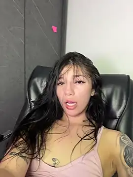 Maddison_Foxxx webcam