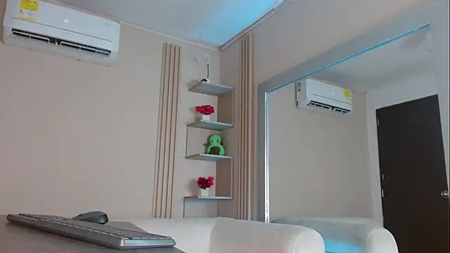 _cloe_21 webcam