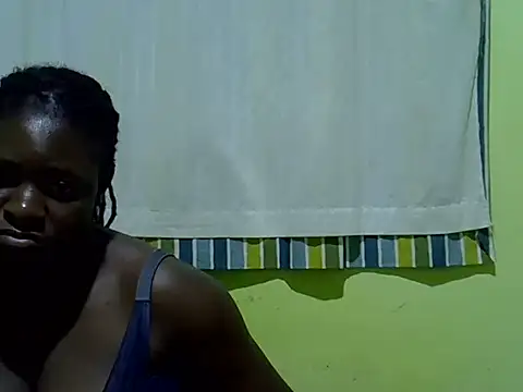 CURVY-CORAZZON webcam
