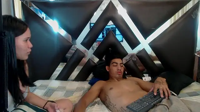 Milo_and_Mily webcam
