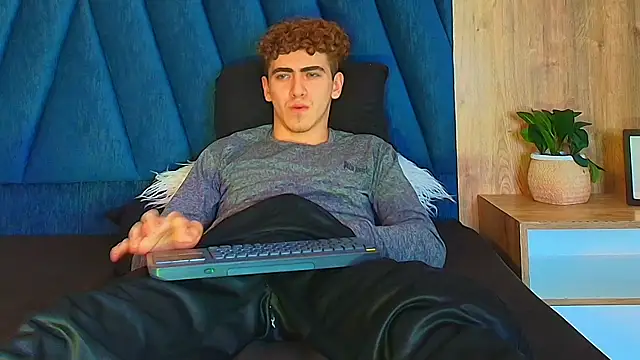 Tyler_Mcrey webcam