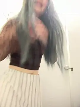 kitty_sixseven webcam