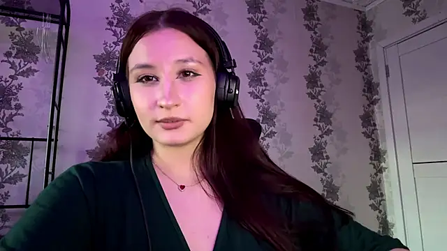 SuzanMoote webcam