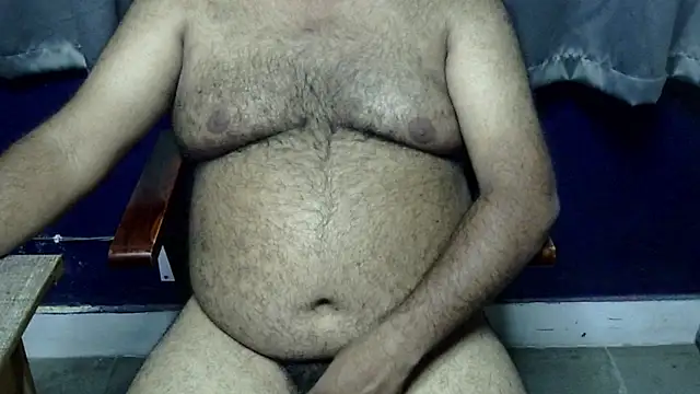 hairysubcub_70 (Ask my age) - Welcome To Daddy's Room. Make Daddy Cum.