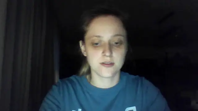 LeaWetGirl webcam