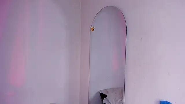 Viioleett_cum webcam