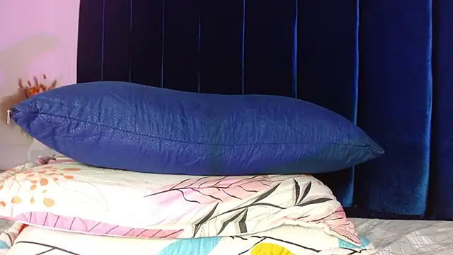 valeri_sotoo webcam